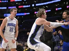 迈阿密热火NBA战胜波士顿凯尔特人巴特勒罚球制胜(迈阿密热火总冠军)